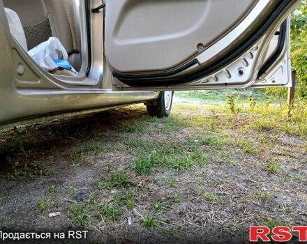 Киа Черато 2008 в Днепре (Днепропетровске) на Automoto.ua Бежевый Киа Черато, объемом двигателя 2 л и пробегом 205 тыс. км за 3999 $, фото 7 на Automoto.ua