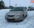 Бежевий Кіа Черато, об'ємом двигуна 1.6 л та пробігом 130 тис. км за 3995 $, фото 1 на Automoto.ua