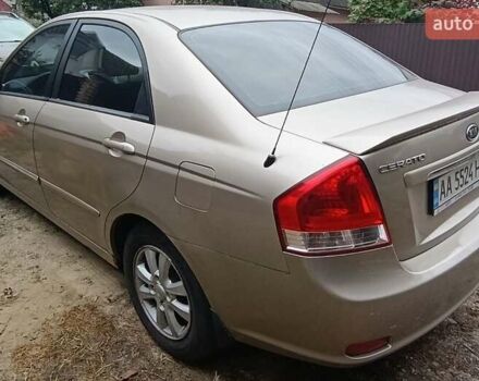 Бежевий Кіа Черато, об'ємом двигуна 1.6 л та пробігом 215 тис. км за 4000 $, фото 1 на Automoto.ua