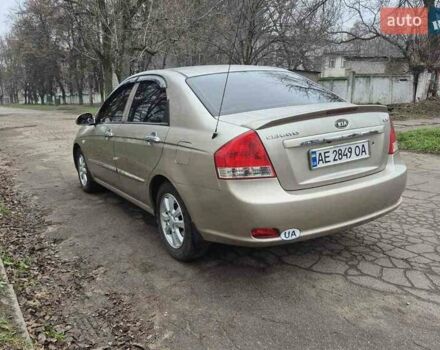 Бежевый Киа Черато, объемом двигателя 2 л и пробегом 210 тыс. км за 5300 $, фото 1 на Automoto.ua