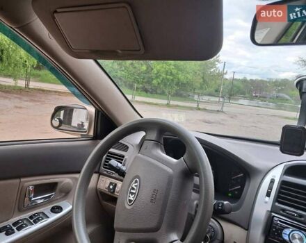 Бежевый Киа Черато, объемом двигателя 1.6 л и пробегом 220 тыс. км за 1700 $, фото 3 на Automoto.ua