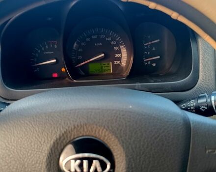 Бежевий Кіа Черато, об'ємом двигуна 1.6 л та пробігом 205 тис. км за 4600 $, фото 8 на Automoto.ua