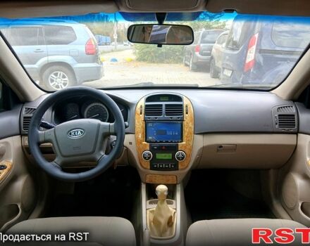Киа Черато 2008 в Днепре (Днепропетровске) на Automoto.ua Бежевый Киа Черато, объемом двигателя 2 л и пробегом 205 тыс. км за 3999 $, фото 3 на Automoto.ua