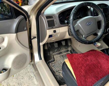 Бежевый Киа Черато, объемом двигателя 1.6 л и пробегом 118 тыс. км за 4300 $, фото 9 на Automoto.ua