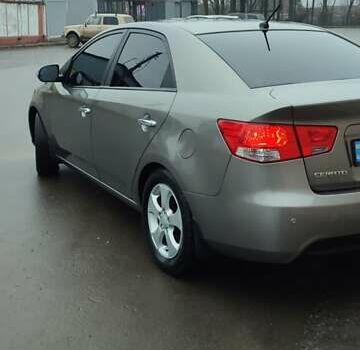 Бежевый Киа Черато, объемом двигателя 1.98 л и пробегом 180 тыс. км за 6899 $, фото 10 на Automoto.ua