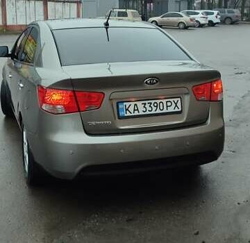 Бежевый Киа Черато, объемом двигателя 1.98 л и пробегом 180 тыс. км за 6899 $, фото 16 на Automoto.ua