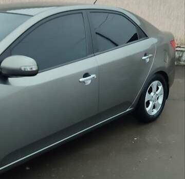 Бежевый Киа Черато, объемом двигателя 1.98 л и пробегом 180 тыс. км за 6899 $, фото 17 на Automoto.ua