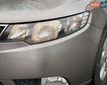 Бежевый Киа Черато, объемом двигателя 1.6 л и пробегом 185 тыс. км за 7800 $, фото 12 на Automoto.ua