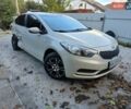 Бежевий Кіа Черато, об'ємом двигуна 1.6 л та пробігом 300 тис. км за 4999 $, фото 8 на Automoto.ua