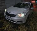 Бежевый Киа Черато, объемом двигателя 1.6 л и пробегом 300 тыс. км за 4750 $, фото 2 на Automoto.ua
