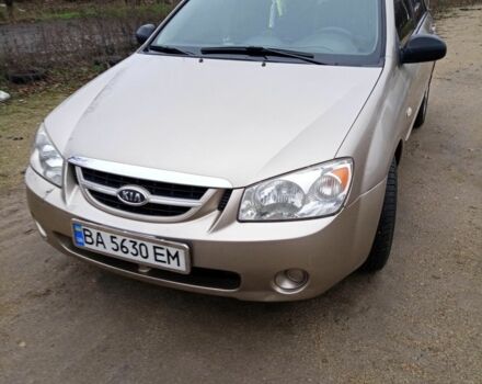 Бежевий Кіа Черато, об'ємом двигуна 1.6 л та пробігом 300 тис. км за 4500 $, фото 1 на Automoto.ua