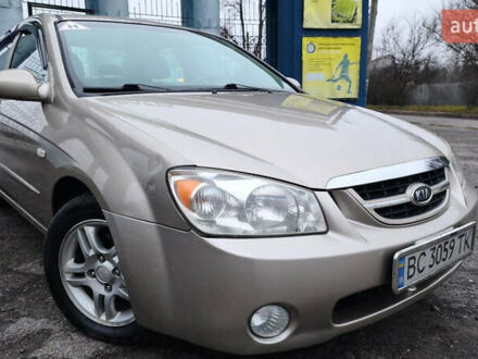 Бежевий Кіа Черато, об'ємом двигуна 1.59 л та пробігом 202 тис. км за 4800 $, фото 1 на Automoto.ua