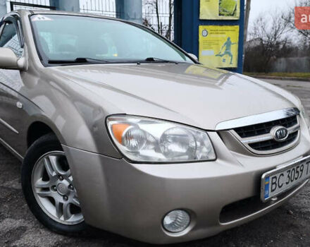 Бежевый Киа Черато, объемом двигателя 1.59 л и пробегом 202 тыс. км за 4800 $, фото 1 на Automoto.ua