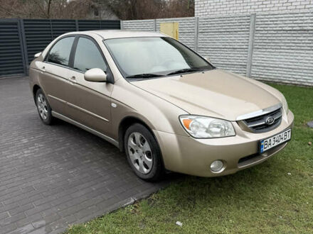 Бежевый Киа Черато, объемом двигателя 1.6 л и пробегом 340 тыс. км за 3999 $, фото 1 на Automoto.ua