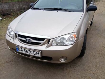 Бежевый Киа Черато, объемом двигателя 1.6 л и пробегом 300 тыс. км за 4300 $, фото 1 на Automoto.ua