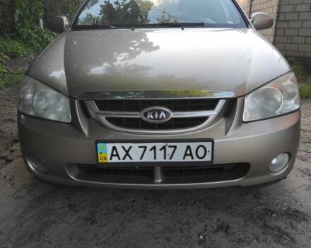 Бежевий Кіа Черато, об'ємом двигуна 1.98 л та пробігом 160 тис. км за 3000 $, фото 1 на Automoto.ua