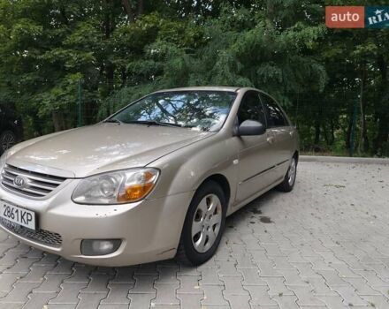 Бежевый Киа Черато, объемом двигателя 1.6 л и пробегом 440 тыс. км за 3200 $, фото 1 на Automoto.ua