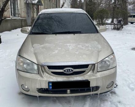 Бежевый Киа Черато, объемом двигателя 1.6 л и пробегом 205 тыс. км за 4500 $, фото 1 на Automoto.ua