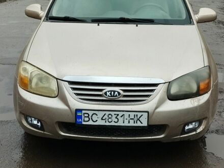 Бежевый Киа Черато, объемом двигателя 1.6 л и пробегом 208 тыс. км за 3500 $, фото 1 на Automoto.ua