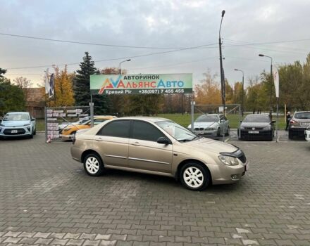 Киа Черато 2007 в Кривом Роге на Automoto.ua Бежевый Киа Черато, объемом двигателя 2 л и пробегом 206 тыс. км за 4400 $, фото 1 на Automoto.ua