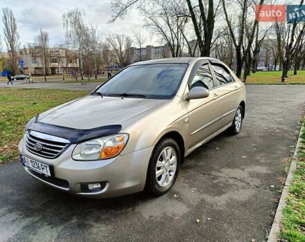 Бежевый Киа Черато, объемом двигателя 1.98 л и пробегом 195 тыс. км за 3993 $, фото 1 на Automoto.ua