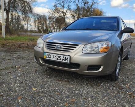 Кіа Черато 2007 у Хмельницькому на Automoto.ua Бежевий Кіа Черато, об'ємом двигуна 1.59 л та пробігом 155 тис. км за 3700 $, фото 1 на Automoto.ua