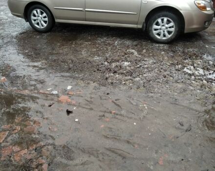 Бежевый Киа Черато, объемом двигателя 1.6 л и пробегом 290 тыс. км за 4900 $, фото 1 на Automoto.ua