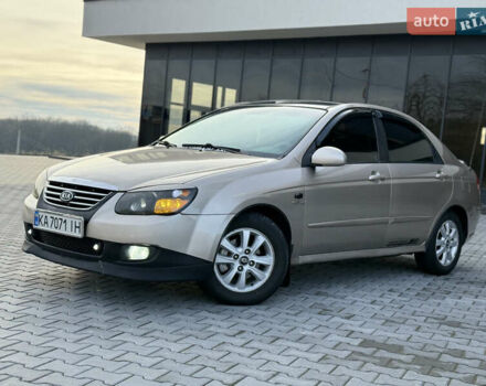 Бежевий Кіа Черато, об'ємом двигуна 1.6 л та пробігом 335 тис. км за 3800 $, фото 1 на Automoto.ua