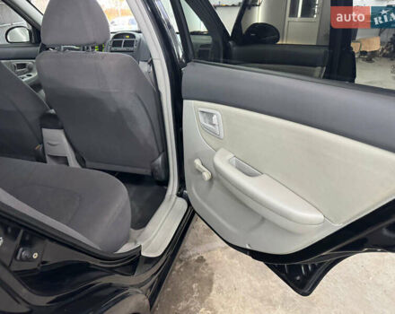 Киа Черато 2006 в Кременце на Automoto.ua Черный Киа Черато, объемом двигателя 1.6 л и пробегом 132 тыс. км за 4600 $, фото 17 на Automoto.ua