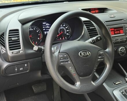 Чорний Кіа Черато, об'ємом двигуна 2 л та пробігом 67 тис. км за 11500 $, фото 7 на Automoto.ua