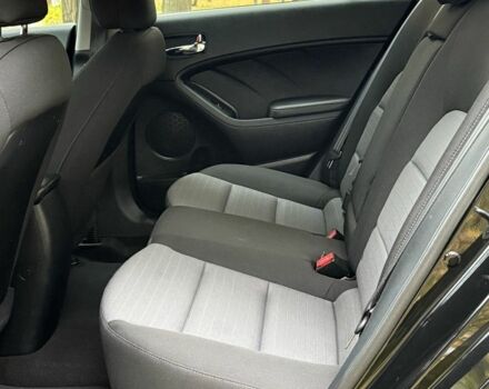 Чорний Кіа Черато, об'ємом двигуна 2 л та пробігом 67 тис. км за 11500 $, фото 4 на Automoto.ua