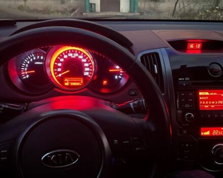 Черный Киа Черато, объемом двигателя 2 л и пробегом 238 тыс. км за 7700 $, фото 6 на Automoto.ua