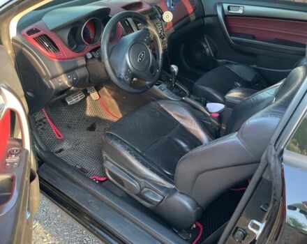 Черный Киа Черато, объемом двигателя 2 л и пробегом 238 тыс. км за 7700 $, фото 4 на Automoto.ua