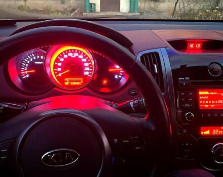 Чорний Кіа Черато, об'ємом двигуна 2 л та пробігом 238 тис. км за 7400 $, фото 6 на Automoto.ua