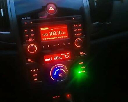 Чорний Кіа Черато, об'ємом двигуна 1.6 л та пробігом 146 тис. км за 7400 $, фото 4 на Automoto.ua