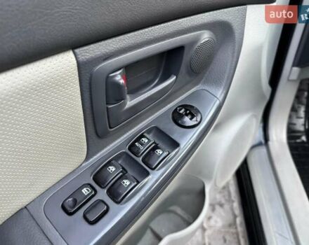 Черный Киа Черато, объемом двигателя 2 л и пробегом 318 тыс. км за 3900 $, фото 9 на Automoto.ua