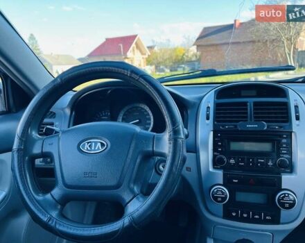 Черный Киа Черато, объемом двигателя 1.6 л и пробегом 210 тыс. км за 3750 $, фото 45 на Automoto.ua
