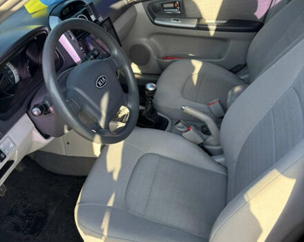 Черный Киа Черато, объемом двигателя 1.59 л и пробегом 314 тыс. км за 5000 $, фото 6 на Automoto.ua