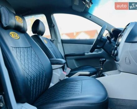 Киа Черато 2007 в Черновцах на Automoto.ua Черный Киа Черато, объемом двигателя 1.6 л и пробегом 210 тыс. км за 3950 $, фото 38 на Automoto.ua