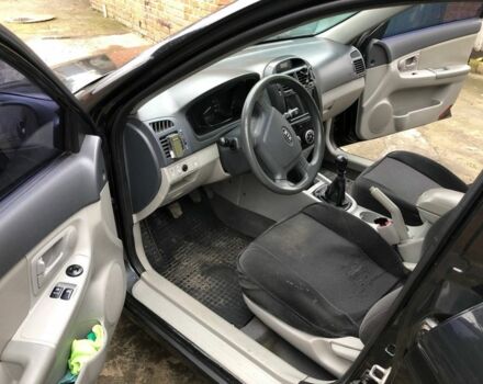 Черный Киа Черато, объемом двигателя 1.6 л и пробегом 240 тыс. км за 3300 $, фото 8 на Automoto.ua