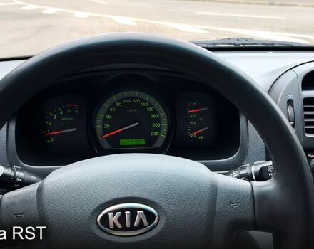 Черный Киа Черато, объемом двигателя 1.6 л и пробегом 204 тыс. км за 3700 $, фото 8 на Automoto.ua