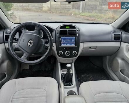 Черный Киа Черато, объемом двигателя 1.6 л и пробегом 280 тыс. км за 4300 $, фото 7 на Automoto.ua