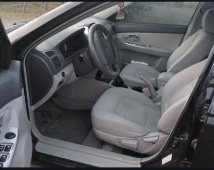 Черный Киа Черато, объемом двигателя 2 л и пробегом 290 тыс. км за 3600 $, фото 3 на Automoto.ua