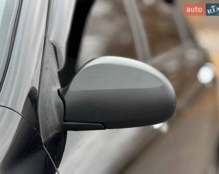 Чорний Кіа Черато, об'ємом двигуна 1.6 л та пробігом 224 тис. км за 4900 $, фото 8 на Automoto.ua