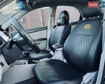 Киа Черато 2007 в Черновцах на Automoto.ua Черный Киа Черато, объемом двигателя 1.6 л и пробегом 210 тыс. км за 3950 $, фото 29 на Automoto.ua