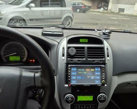 Черный Киа Черато, объемом двигателя 1.98 л и пробегом 180 тыс. км за 4500 $, фото 2 на Automoto.ua