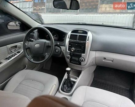 Черный Киа Черато, объемом двигателя 1.6 л и пробегом 180 тыс. км за 4900 $, фото 9 на Automoto.ua