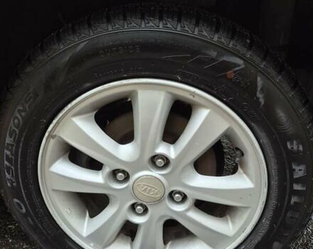 Черный Киа Черато, объемом двигателя 1.98 л и пробегом 180 тыс. км за 4500 $, фото 21 на Automoto.ua