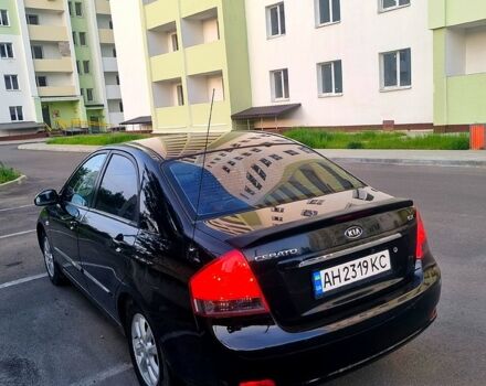 Черный Киа Черато, объемом двигателя 1.6 л и пробегом 200 тыс. км за 3999 $, фото 5 на Automoto.ua