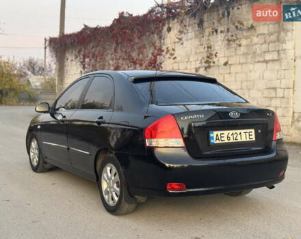 Черный Киа Черато, объемом двигателя 1.6 л и пробегом 235 тыс. км за 4900 $, фото 6 на Automoto.ua